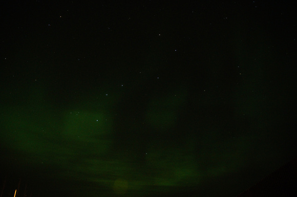 Iceland Day 11 -- rob (faint aurora geysir) 001